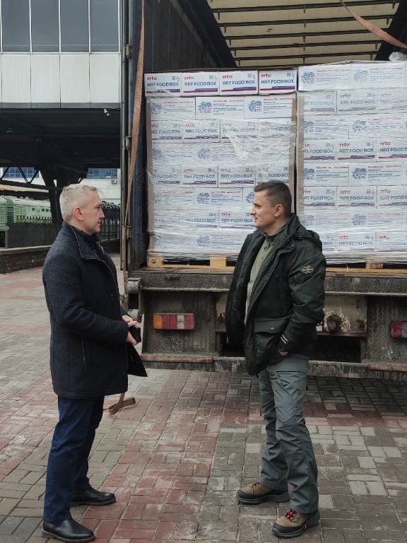 Waves of Change and the head of the Ternopil Regional Council Mykhailo Holovko delivered 14.5 tons of products to the capital